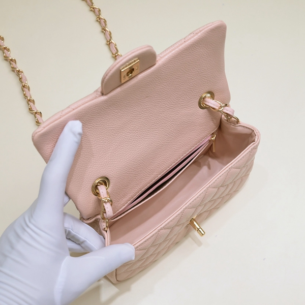 シャネルバッグ着用イメージ